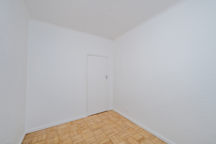 2 Bedroom Property for Sale in Kenilworth Western Cape